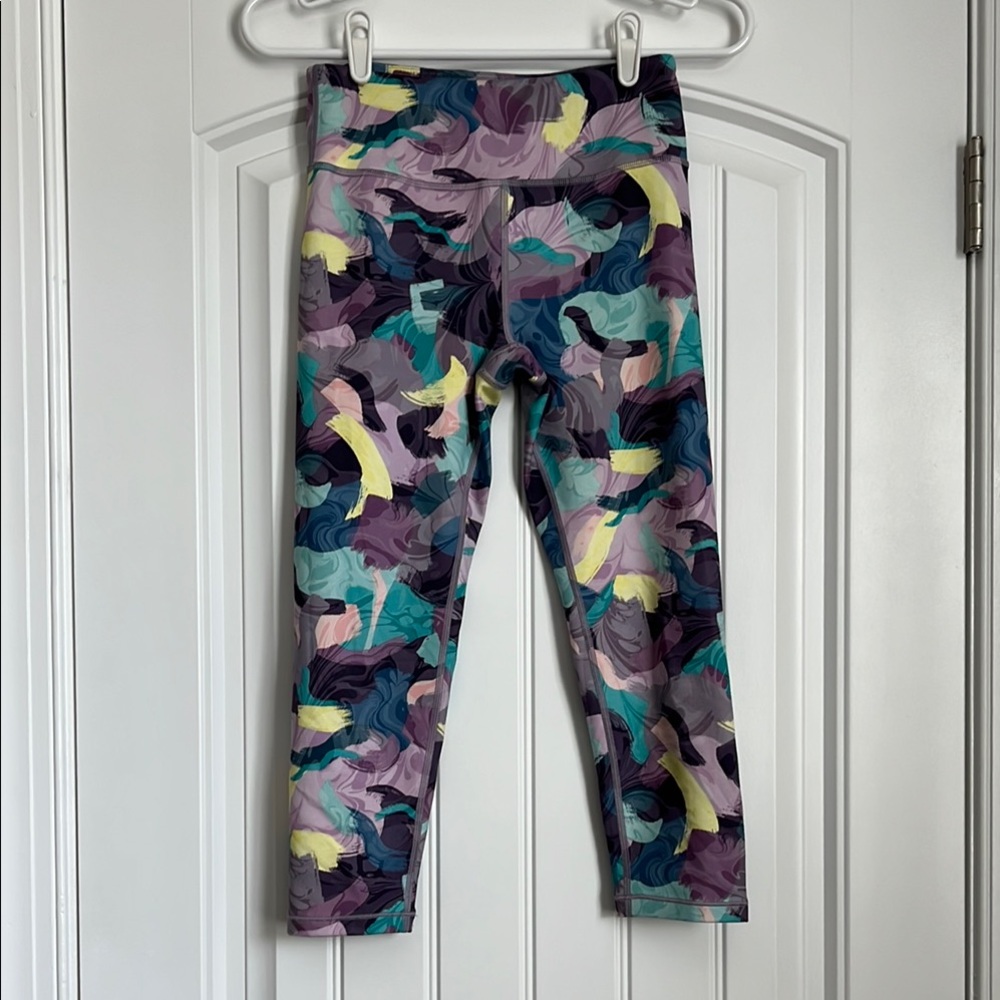 Athleta Girl High Rise Printed Chit Chat Capri